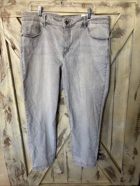 NWT Tribal Light Gray Cropped Ankle Jeans